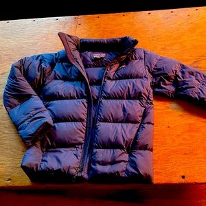 Patagonia men’s XS navy blue barely worn